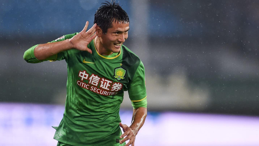 邵佳一职业生涯名场面：14年中超替补任意球破门，绝杀广州恒大