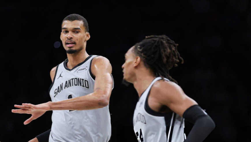 马刺7人上双豪取11连胜！追平队史第10连胜纪录 紧逼雷霆冲西部第一