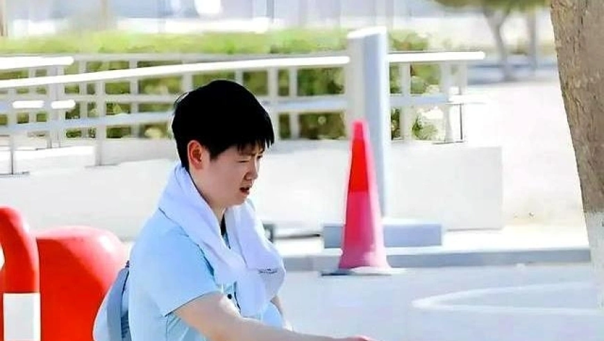 “莎头”久违夺冠后！曝孙颖莎小腿淤青难消除，王楚钦遇陌生女子索要微信