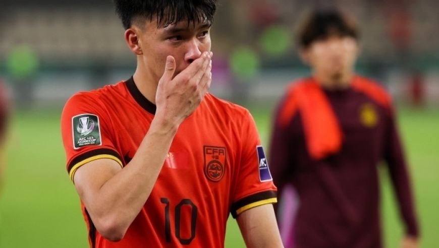 李玮锋怒批王钰栋：不配跟武磊比！日本后卫都扛不动 根本踢不了德甲