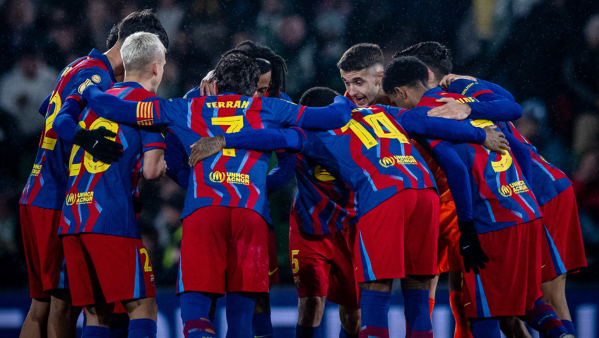 巴萨2-0桑坦德竞技全场集锦：费兰亚马尔建功 霍安补时神扑救主