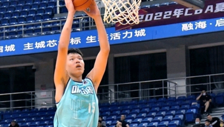 公开表达不满，开拓者媒体人称被杨瀚森在CBA集锦表现误导了