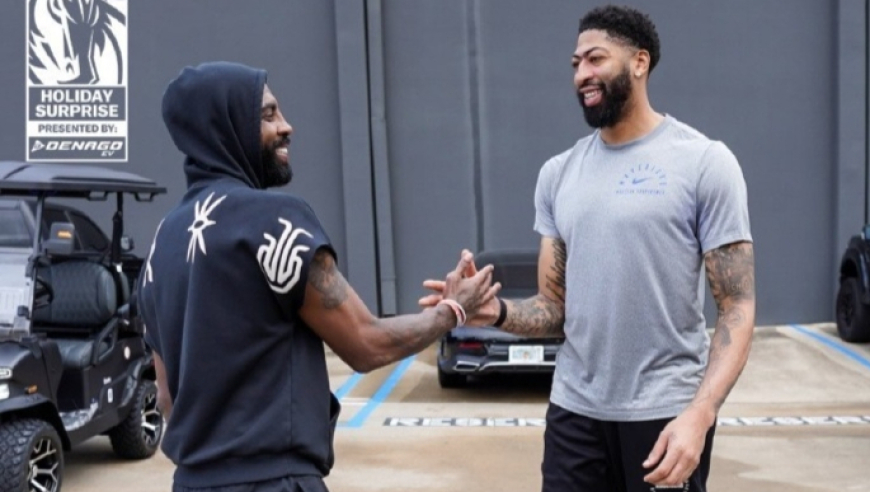 局气！欧文送独行侠每人一辆高尔夫球车，价值9000美金弗拉格乐开花