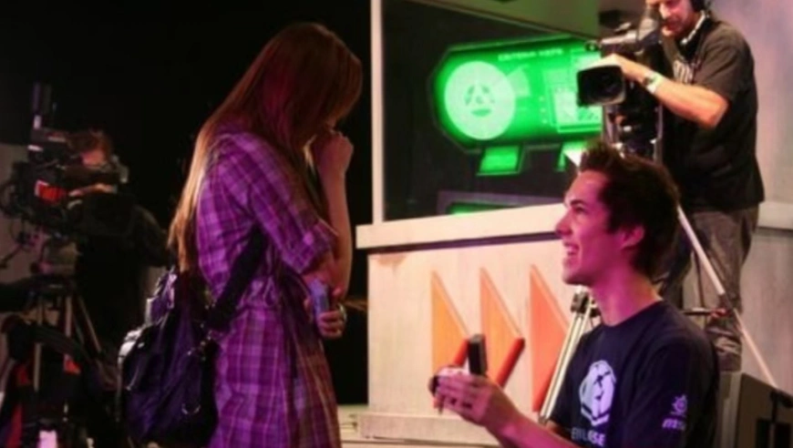 十六年前，没拿到冠军的他，竟在暴雪嘉年华当众下跪？