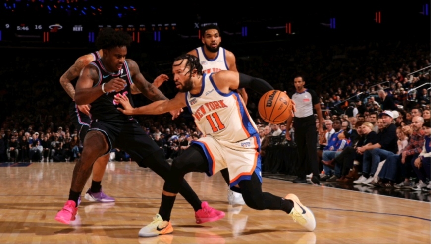 强到让人颤抖！布伦森极致个人表演狂轰47+8主宰比赛，全场沸腾