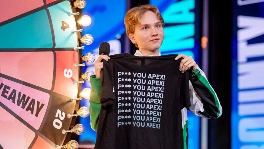 1月23日修复性更新；小孩全程carry送猎鹰晋级四强！今晚大黄蜂、绿龙登场