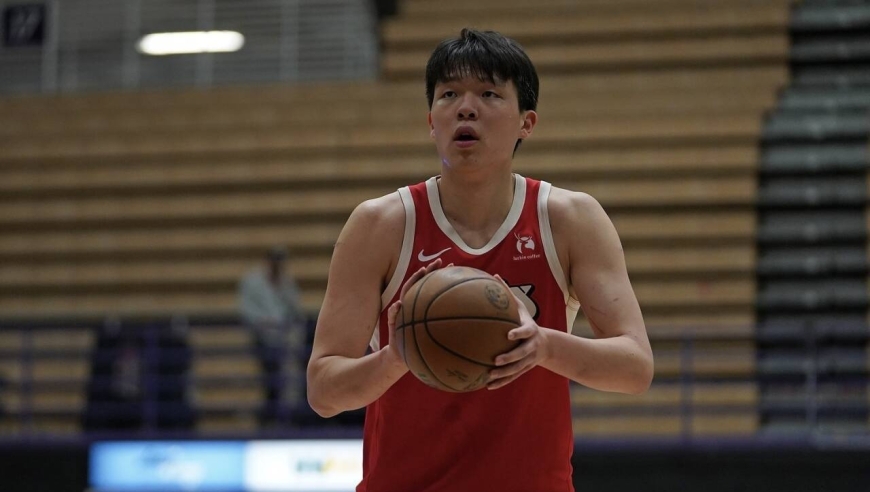 杨瀚森41+19+11，突发受伤，主帅称赞，将进入轮换！