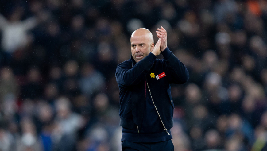 10亿豪阵被他用废？利物浦庸帅争议换人惹众怒！下场欧冠出局或下课