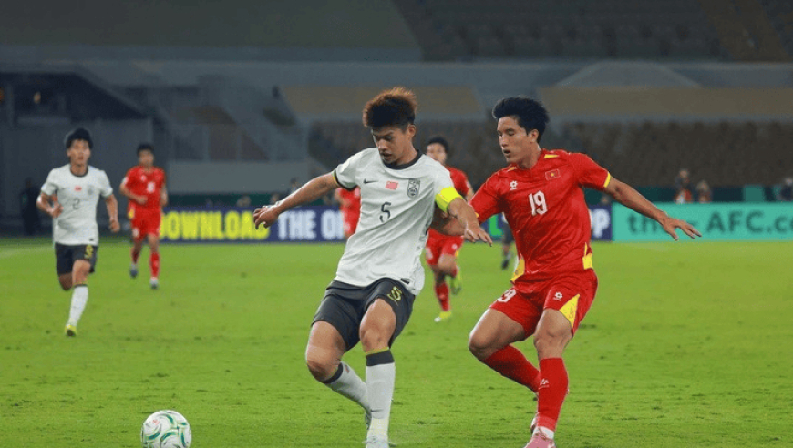 中国3-0越南全场数据：控球率50.4%-49.6%，射门16-7射正7-4