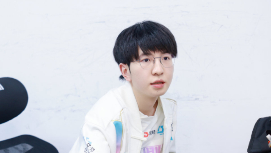 Elk比赛亮小丑事件，本人亲回应，对网上的信息是无所谓的态度