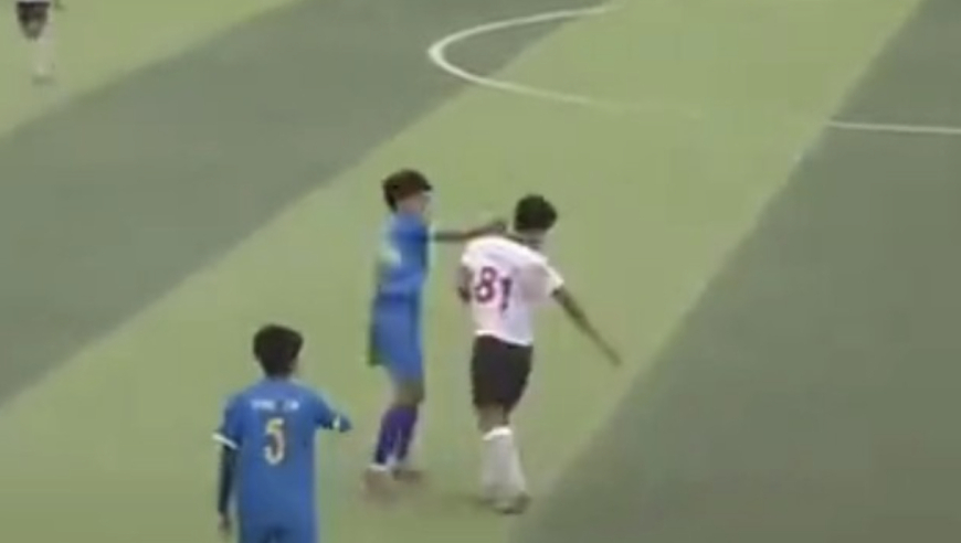 0-4输球后拳击对手脸部！四川宜宾球员遭重罚：禁赛3年 教练写检讨