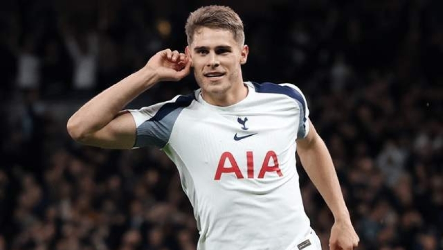 欧冠诞生超级进球：爆趟5人 狂奔68米创纪录！球迷起立致敬