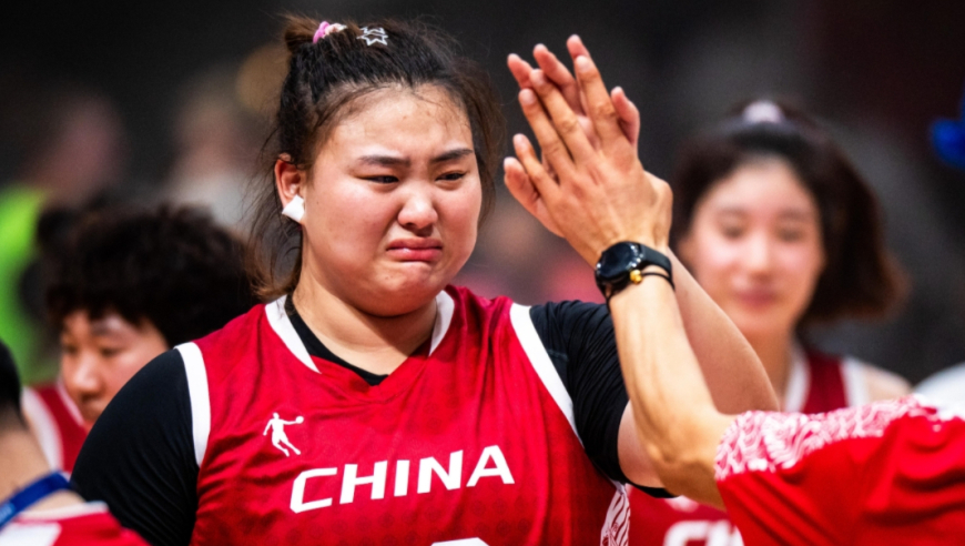竞者 | 女版奥尼尔屡遭国家队拒之门外 大运会的国旗却因她而升起