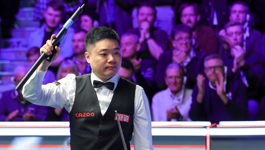 体坛名场面｜丁俊晖全场极限操作，细腻控球震惊全场 ，上演神级清台