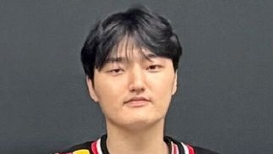 T1哥几个给Peyz拿个K杯冠军当见面礼！ 赛后Guma的表情有点难顶了 