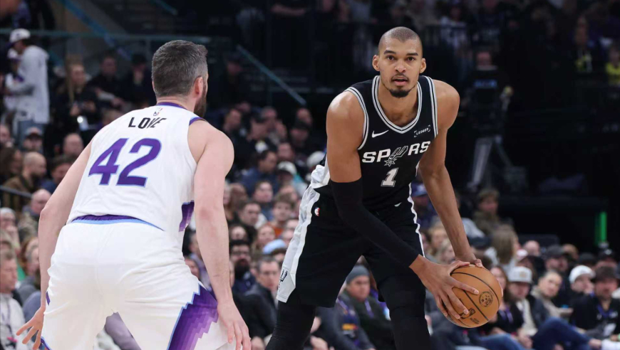 这什么神僧！文班亚马26+13集锦 送5封盖原地站帽