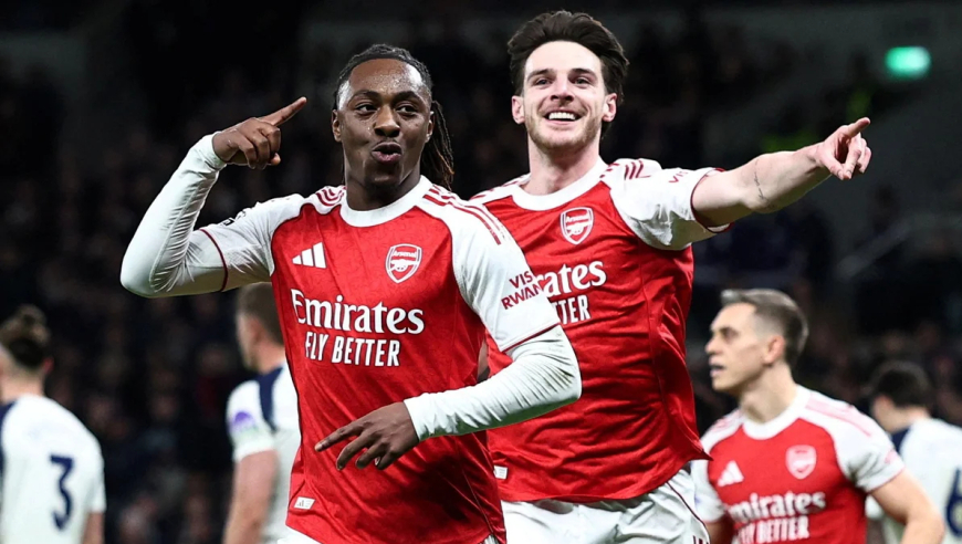 杀入诛心！慢镜看穿裆过人+硬扛单刀双响，阿森纳4-1双杀热刺