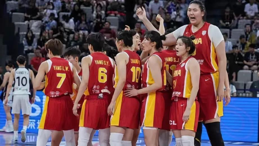 宫鲁鸣有大动作！女篮新阵容浮出水面，张子宇首发席位不稳