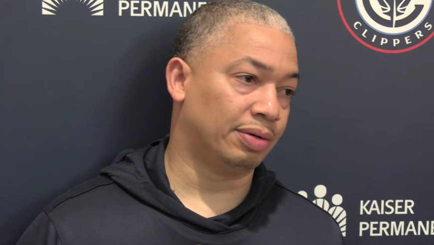 泰伦-卢回应保罗事件：我俩几周没交流是假的 他能否回归得问弗兰克