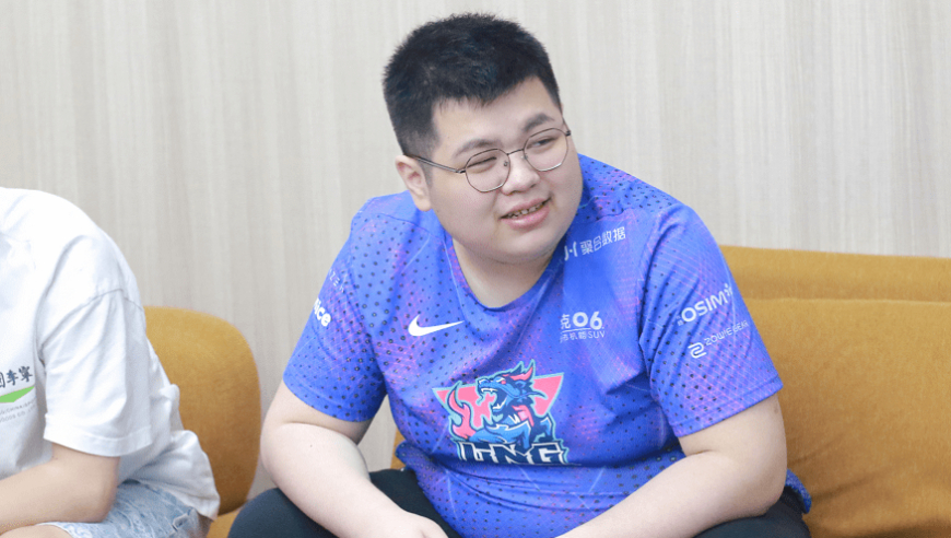 PandaC自曝被骗40万，悲伤前女友身份被扒，某冠军选手也是受害者
