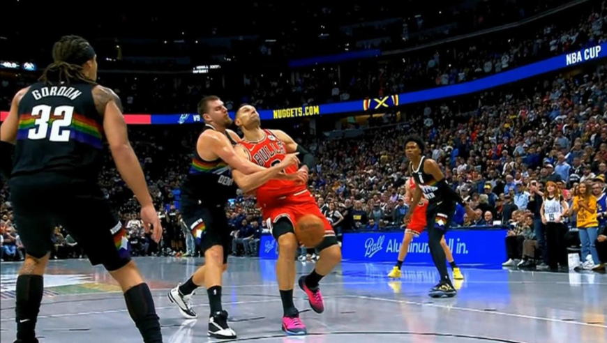 被犯规不吹又如何！公牛挑战失败后武切维奇命中关键三分杀死掘金