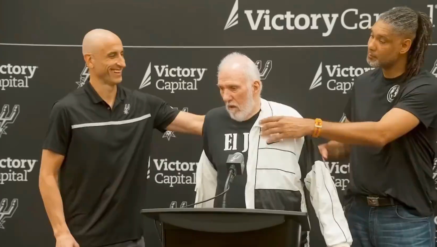 隔辈亲！只执教了2个赛季的文班，波波维奇为什么对他那么上心