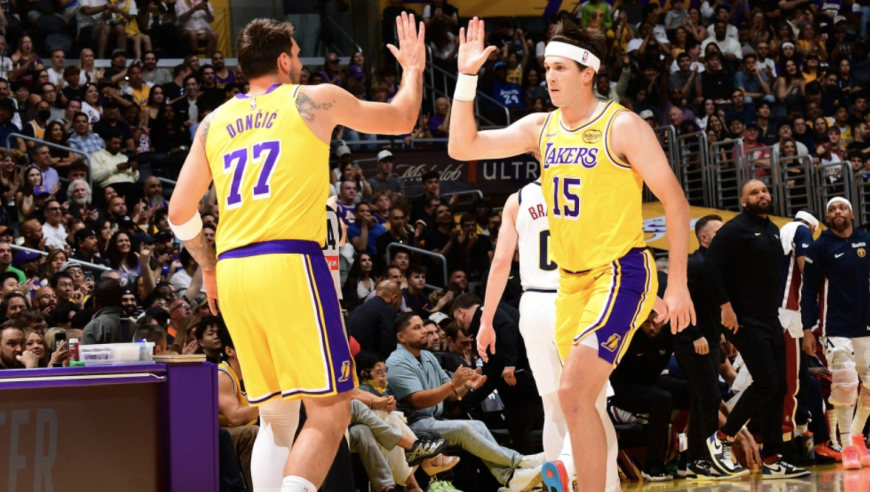 小里1+2绝平，东契奇0.5秒准绝杀！湖人斩掘金筹齐争冠5虎丨篮不住嘴