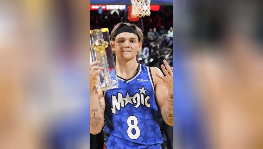 降维打击！扣篮大赛结束后，麦克朗晒出了原本准备的扣篮动作