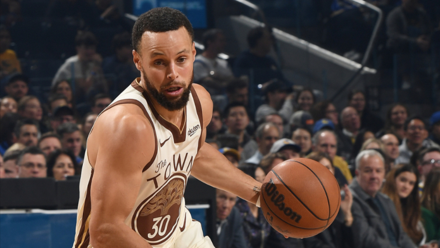 勇士独行侠开局：弗拉格强杀2+1 库里三分开火