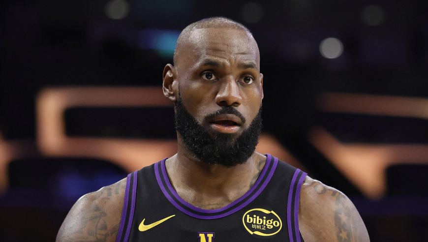 美媒2026年10项大胆预测：詹姆斯宣布退役决定 绿军进决赛掘金夺冠