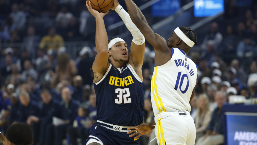 数据帝：50+10三分！神人变身历史第一人 库里关键球刷新NBA纪录