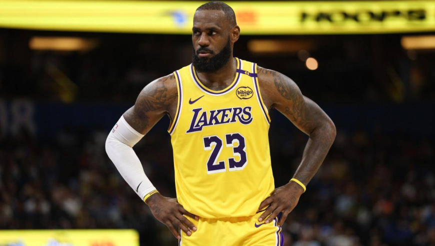 这是41岁？詹姆斯vs鹈鹕30+8+8集锦：空接+大风车打嗨全场