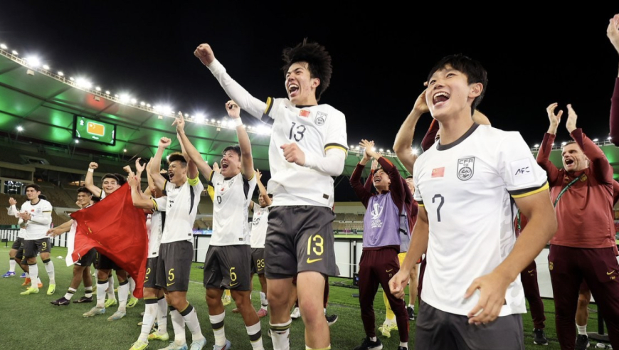 敌人的敌人是朋友？韩民众为U23国足加油：干倒日本 让他们总骄傲