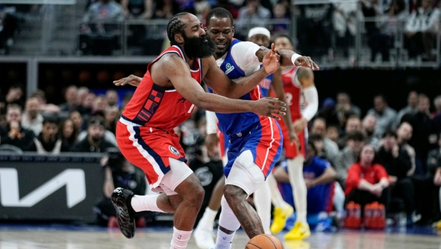 数据帝：在场输60分！一人成历史首人 哈登奇葩数据刷新NBA纪录