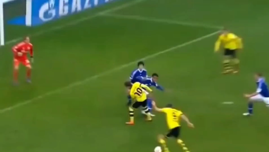 盘点足球场上的爆笑瞬间，对不起我实在是忍不住了