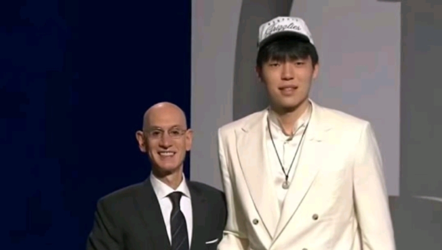 明灯！开拓者暗藏两年伏笔，16顺位截杀中国天才！杨毅预言再遭“打脸”