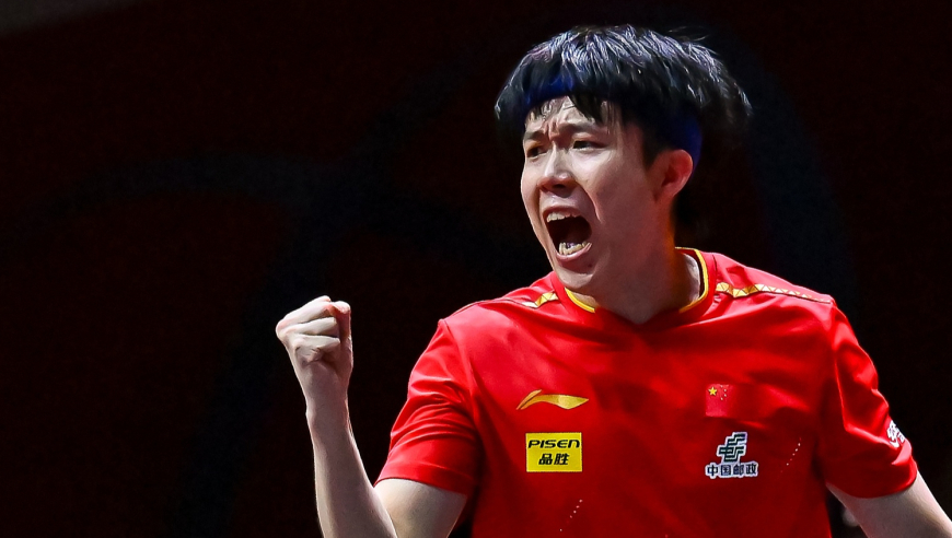 太强了！慢镜还原王楚钦4-0打爆F勒布伦夺冠全过程，全场沸腾