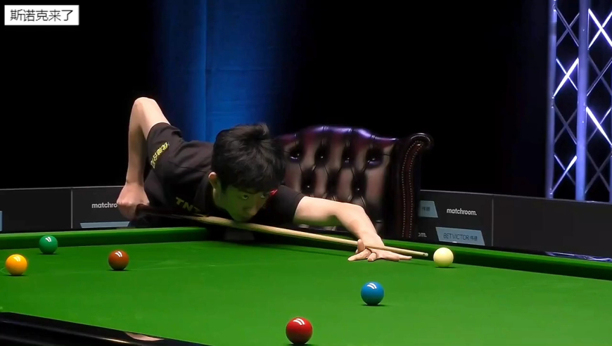 落后49+2颗红球贴库，吴宜泽顶级逆转，极限黑球绝杀