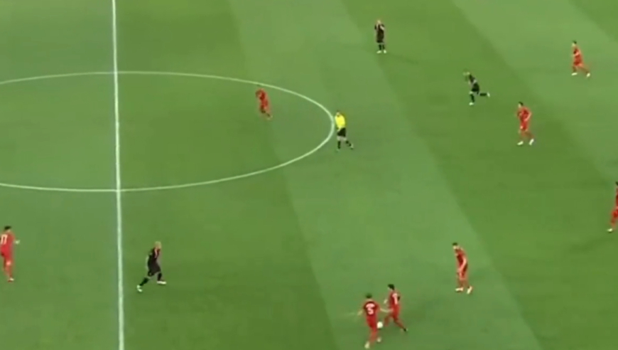 死亡之组c罗两球逆转荷兰，队友多次错失良机，c罗极强把握机会能力｜体坛记忆