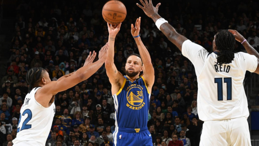 复出首场告负！库里空砍39分5板5助6三分：末节14分仍无力回天