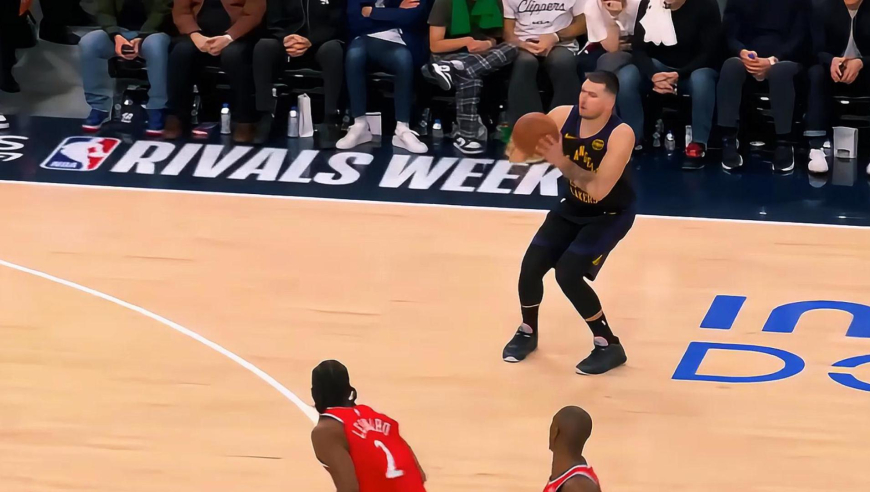 快船湖人生死时刻：东契奇铁血上篮+空位三分未出手终结逆转希望