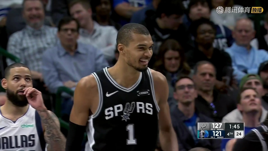 第一高僧！文班亚马对阵独行侠集锦：14中9高效砍下29+11