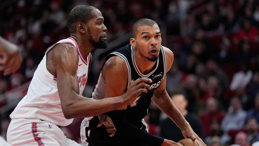 马刺逆转火箭！文班28+16统治末节 杜兰特24分申京20中7