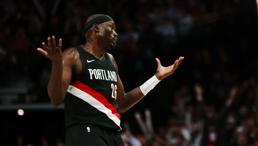 干掉联盟第一！连续三场雪藏杨瀚森！开拓者新教练公开回应