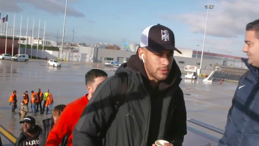 内马尔在韩国行和中国行的区别，表现真的太双标了