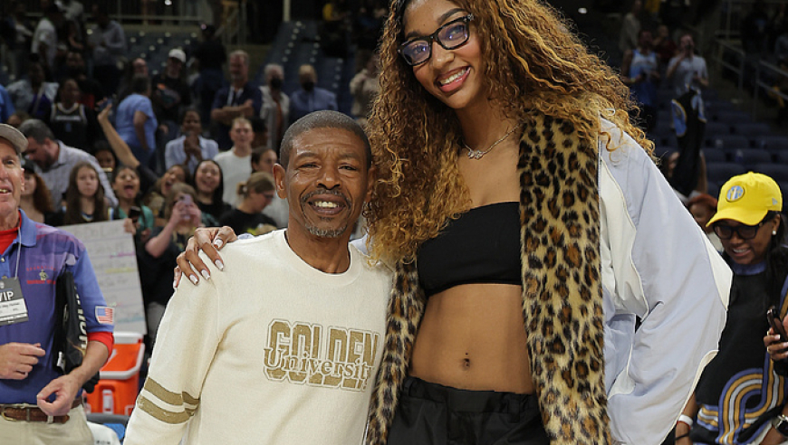 身高1米6征战14年NBA！因母亲去世而退役，老板还追着给他发工资！