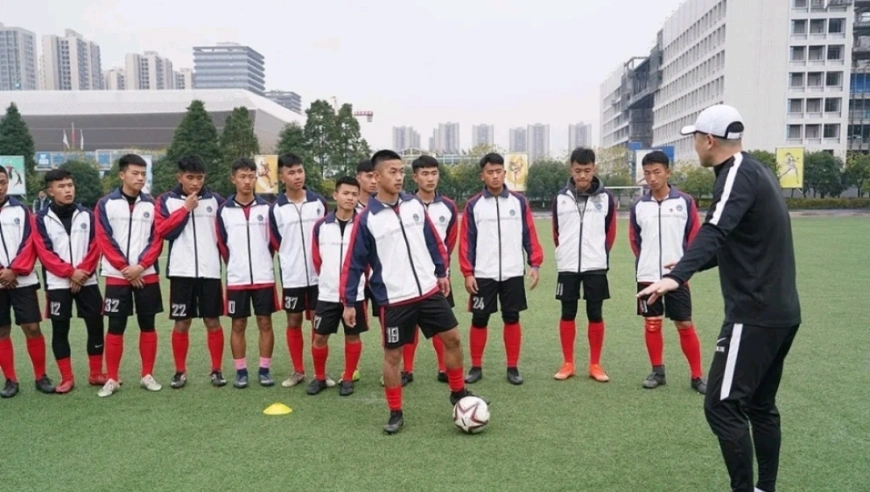 被索赔266万！嗨球学员父母质疑孙继海：信任你才来的 再练就废了