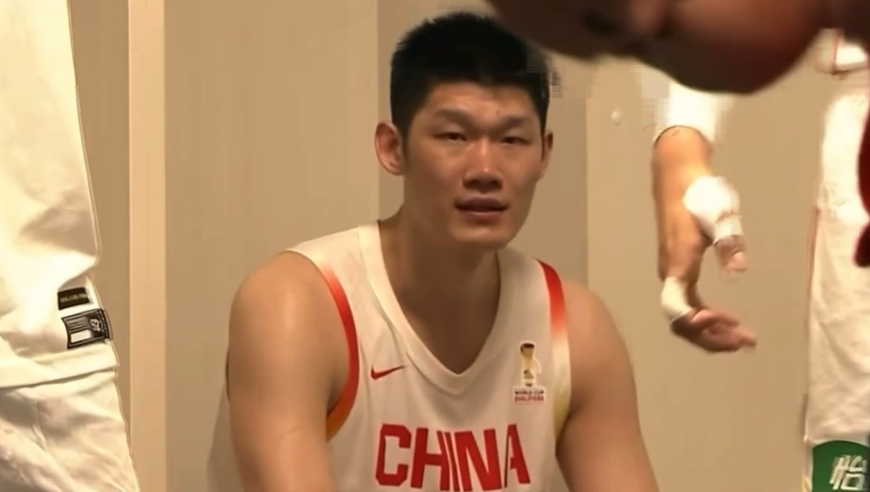 中国男篮最大的良心！胡金秋20分12板，中国逆转日本