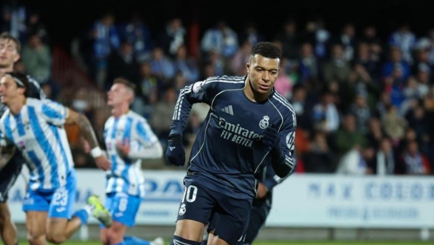 足坛一夜动态：巴黎6冠王比肩巴萨拜仁，曼城6连胜，皇马赢球丢人