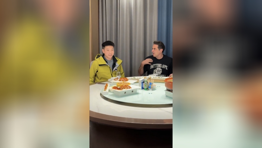 赵心童抵达玉山！奥沙利文赵心童师徒再度相遇，欢乐聚餐！